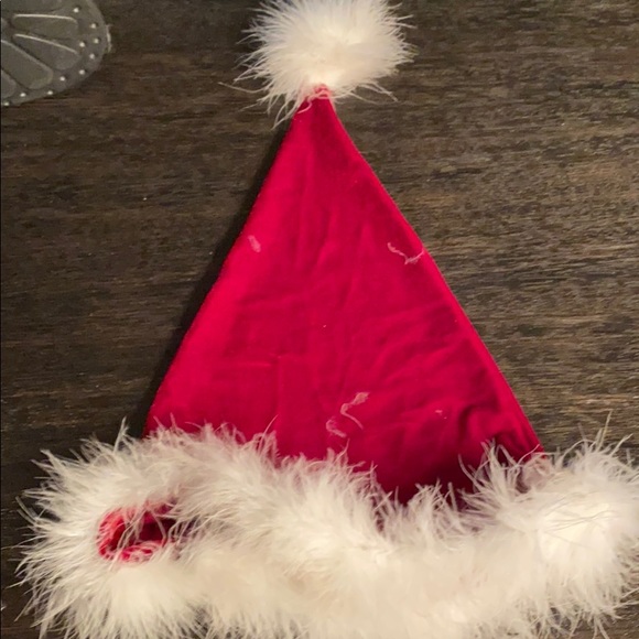 Red Santa hat - Picture 4 of 4